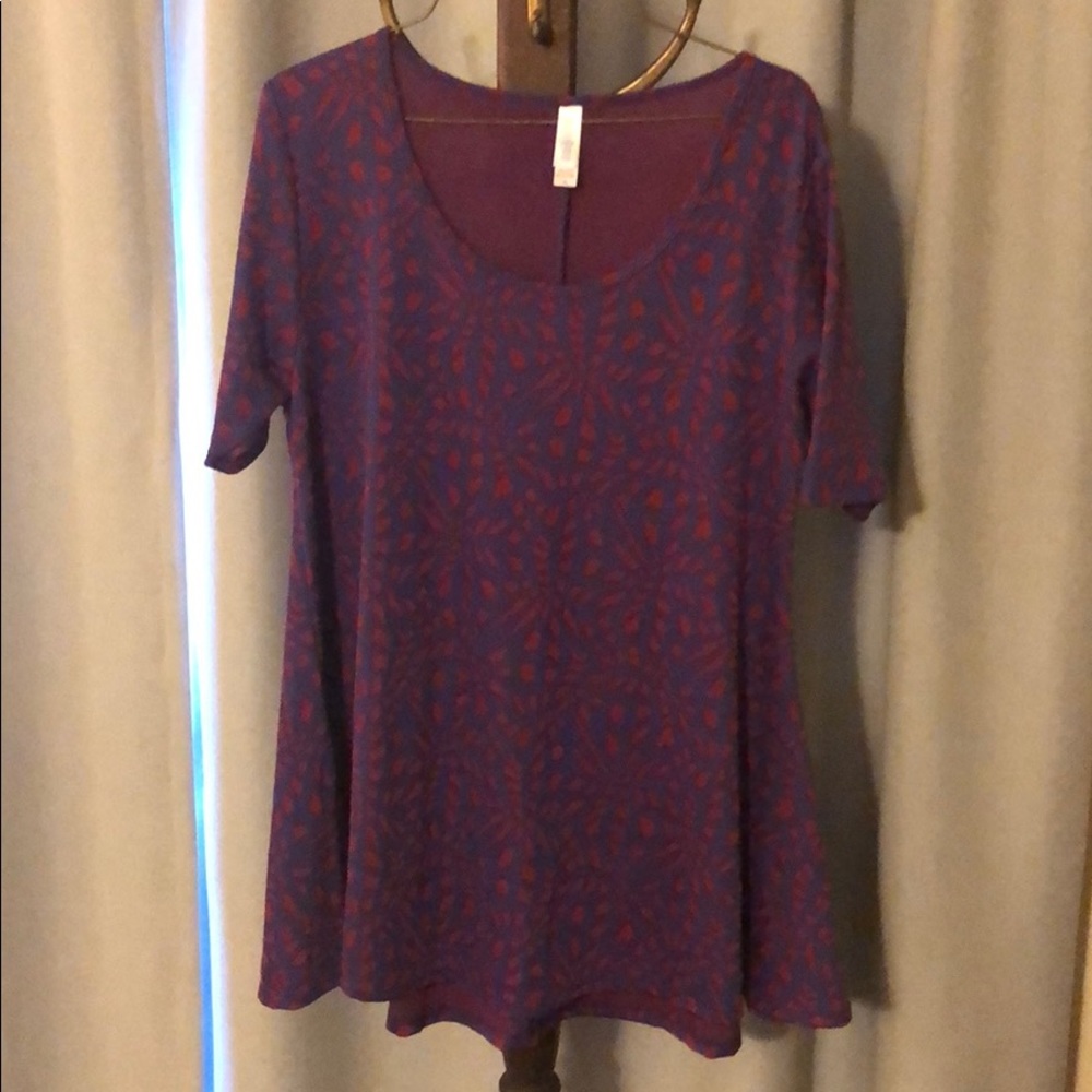 Lularoe perfect tee